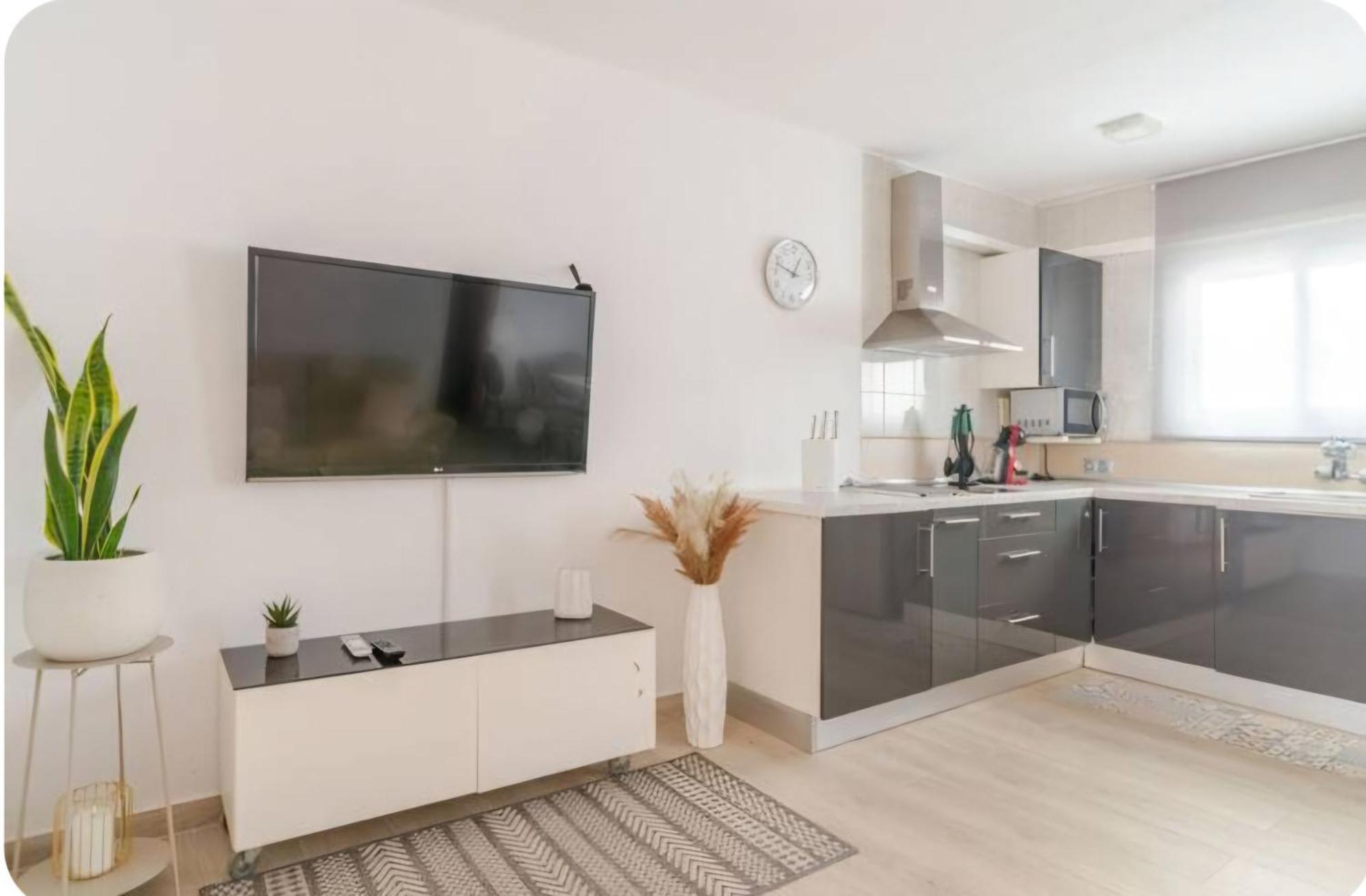 Hermoso Apartamento Cerca Al Mar Blanes Exterior photo